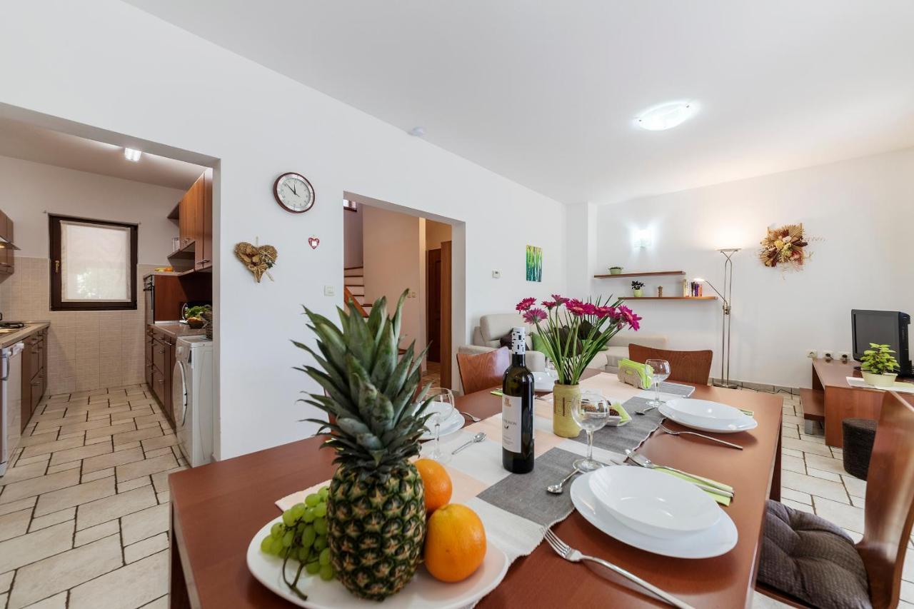 Holiday house Pineta - Fazana, sea view&mini wellness Zewnętrze zdjęcie